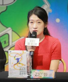 [포토] 인사말 하는 김연화 사무간사 (2026 아르코 썸 페스타)