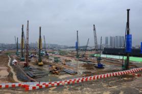 Construction of Samsungs P5 fab presses on despite poor weather