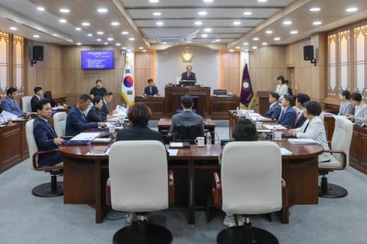 홍성군의회 제10대 첫 임시회…청사 이전 등 현안 점검