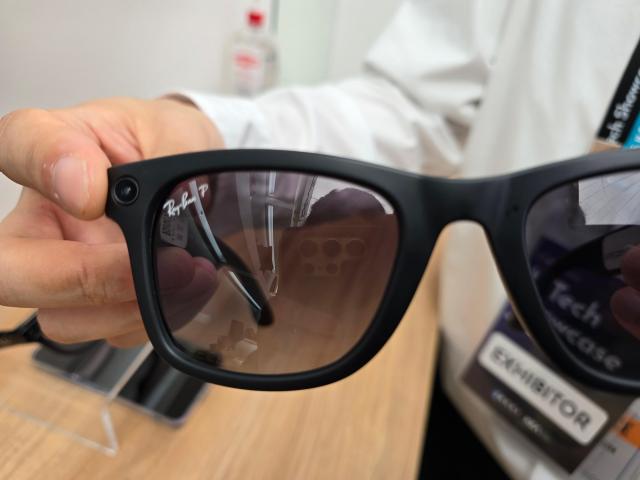 Koreas telecom trio begins selling Ray-Ban Meta AI glasses