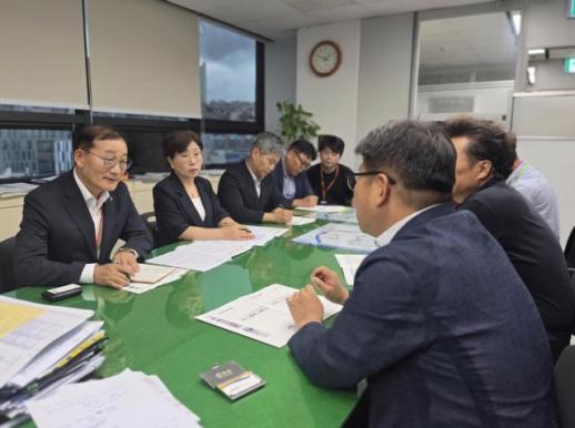 이재각 진도군수, 해수부 찾아 해양수산 현안 건의