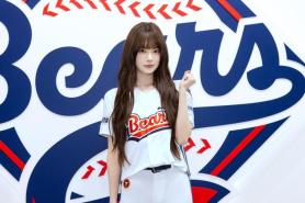 Le Sserafim member to throw first pitch for Chiba Lotte Marines in Japan next month