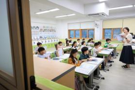 Seoul elementary schools kick off summer vacation