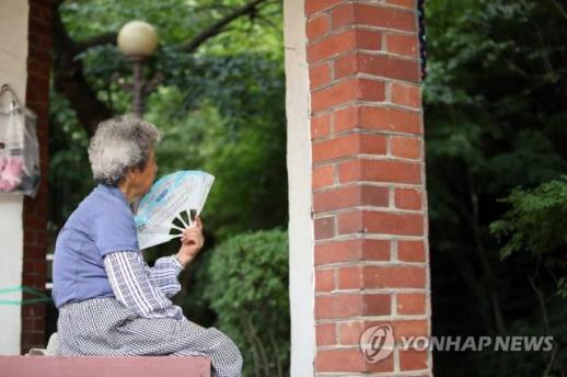 Tuổi thọ người Hàn đạt 83,7 năm, thuộc nhóm cao nhất OECD nhưng tỷ lệ tự tử vẫn đứng đầu