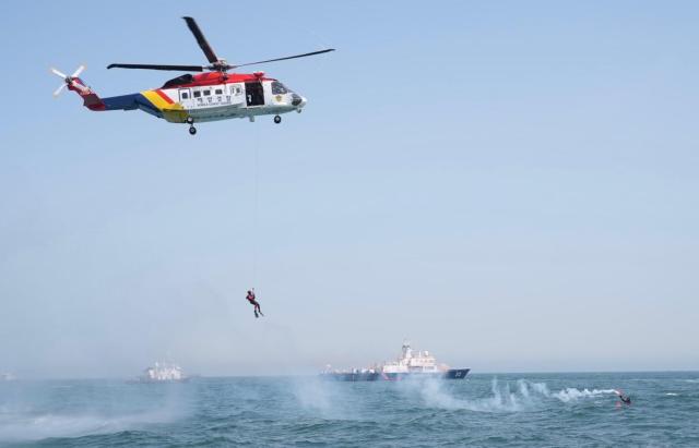 Korea Coast Guard trains pilots to ease shortage