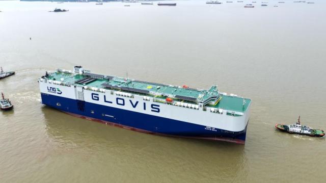 Chinese shipbuilder delivers worlds first solar-powered carrier to Korea