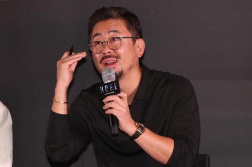 Đạo diễn Na Hong-jin nhận giải Action Cinema tại Liên hoan phim châu Á New York với Hope