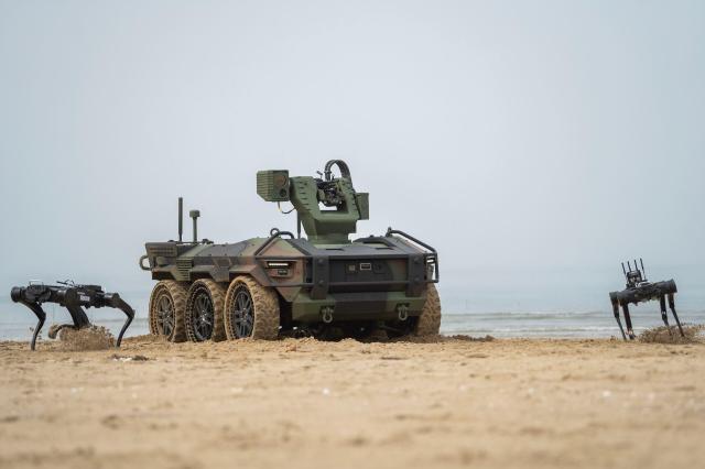 Hyundai Rotem, Hanwha vie for military robot dog project