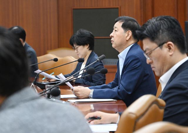 구윤철 부총리 겸 재정경제부 장관이 7월 24일 서울 종로구 정부서울청사에서 열린 민생물가 특별관리 관계장관 TF를 주재 모두발언을 하고 있다 사진재정경제부