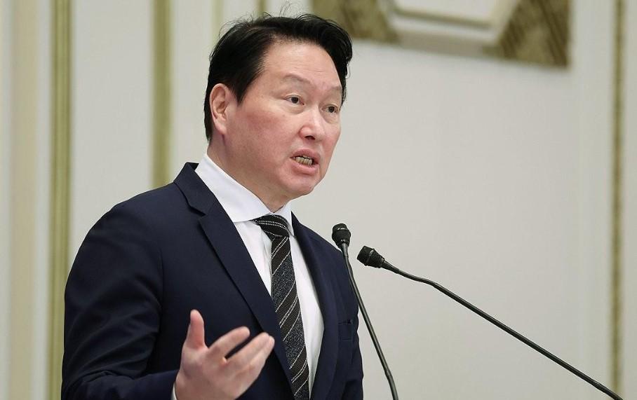 최태원 재산분할 1조원대 육박…SK실트론 매각 다시 탄력받나