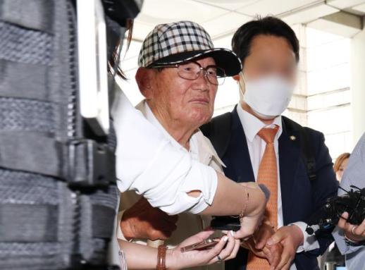 합수본, 신천지 민주당 집단 가입 정황 확인…수사망 확대