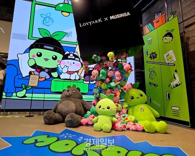 방문객들이 자유롭게 사진 찍을 수 있는 모코코 포토존 사진류청빛 기자