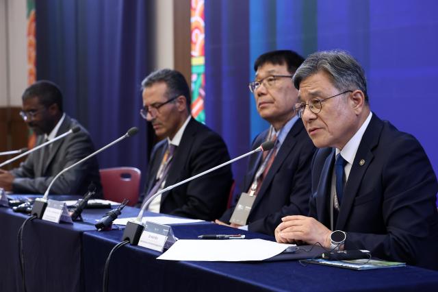 갯벌 확대 등재에 부산선언까지…K-헤리티지 우뚝