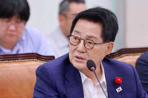 박지원 李 1375조원 미국 순방 성과에도 與 명청갈등·신천지 전쟁