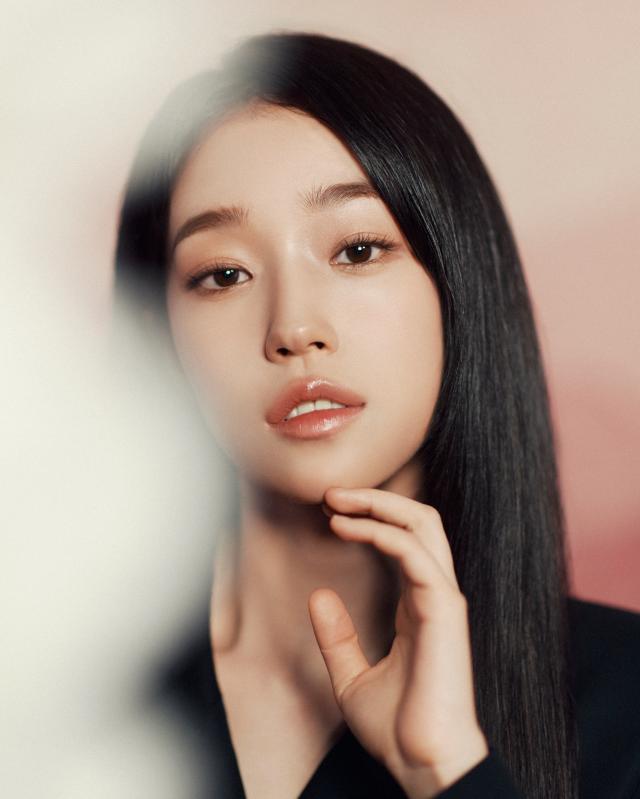 넷플릭스 동궁 주연 배우 노윤서 사진넷플릭스