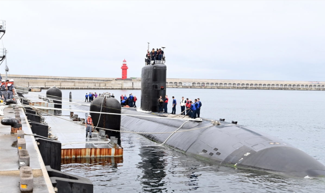 Defense Ministry to rule out nuclear weapons in submarine bill