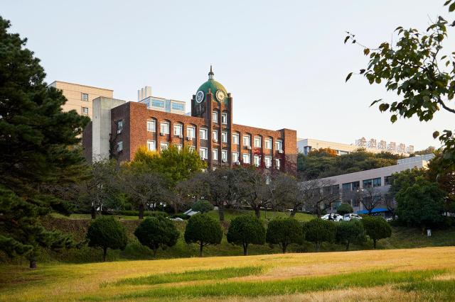 順天郷大学の全景