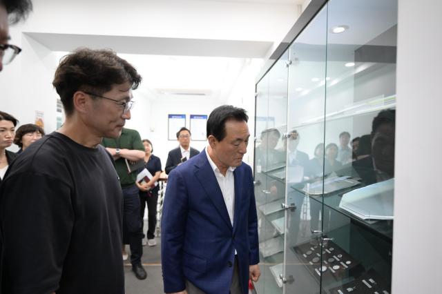 백성현 논산시장 루트제이드방문 모습사진논산시