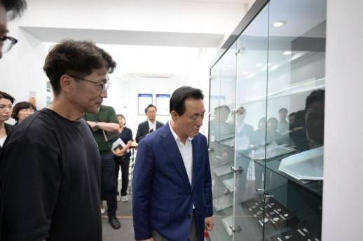 백성현 논산시장, 루트제이드 찾아 기업 애로 청취