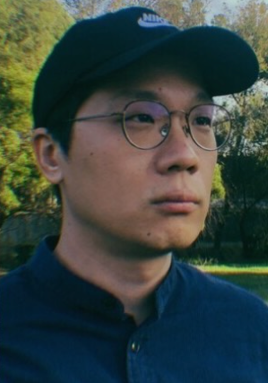 허범욱 감독 사진SNS