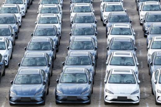 Công ty BYD dẫn đầu ngành xe điện tham gia vào lĩnh vực robot hình người