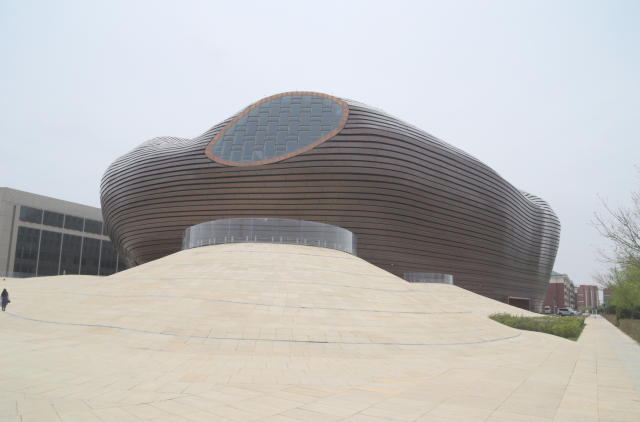 중국 내몽고 오르도스박물관Ordos Museum 중국의 ‘백만박물관 계획’의 대표적인 실패 사례 사진Wikipedia