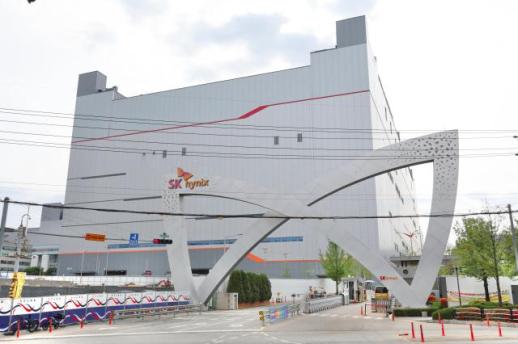 SK hynix dismisses AI slowdown concerns with massive capacity expansion plan