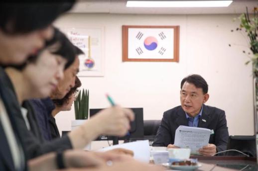 최현덕 남양주시장, 화도읍서 하루 근무...교통·상권·폭염 현안 점검