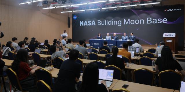 29일 오후 서울 강남구 한국과학기술단체총연합회에서 NASA Moon Base Program 총책임자 기자 브리핑이 진행되고 있다 20260729사진유대길 기자 dbeorlf123ajunewscom