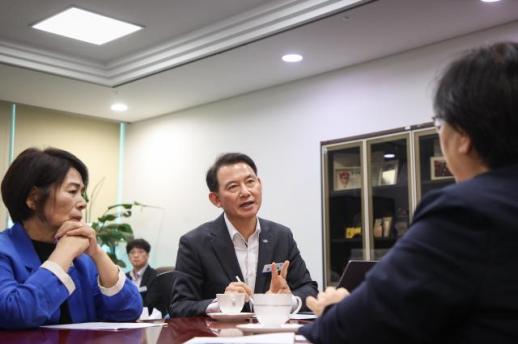 최현덕 남양주시장, 복지부에 경기 동북부 공공의료원 신속예타 요청