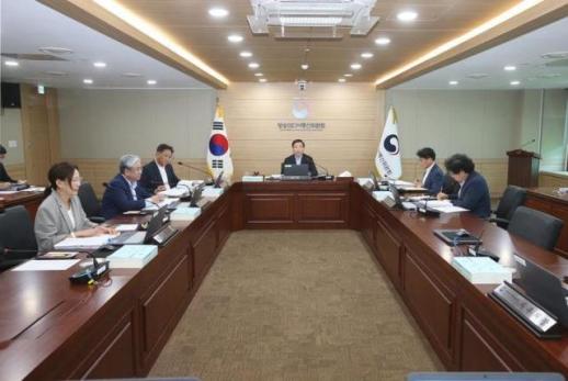 불법스팸 보내면 관련 매출 최대 6% 과징금…10월 시행