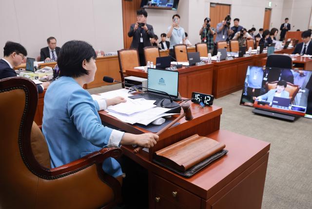 與, 보완수사권 폐지·패스트트랙 단축 강행…野 필리버스터로 총력전