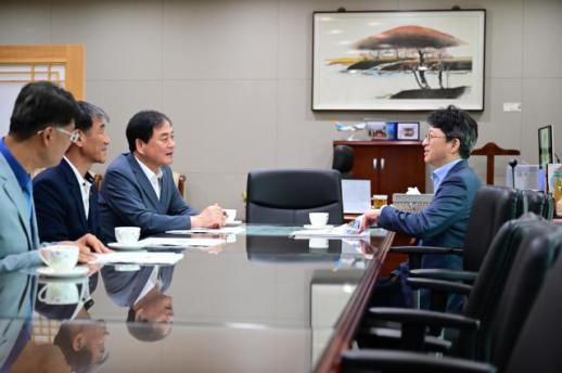 국토부 문 두드린 김천시…철도망 확충·공공기관 이전 두 토끼 노린다
