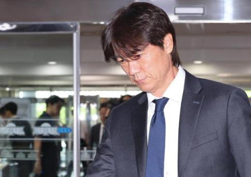 [포토] 국회 들어서는 홍명보 전 감독