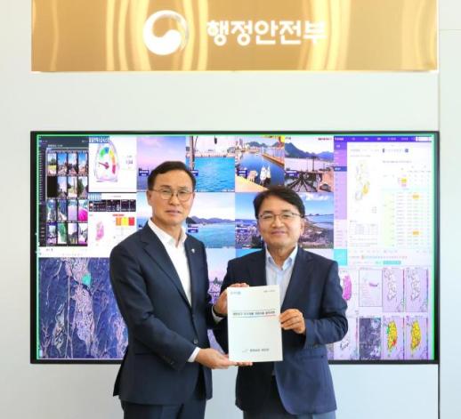 윤희신 태안군수, 숙원사업 4건 들고 정부청사 찾았다