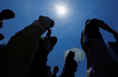 热浪持续侵袭韩国 首尔4000处避暑中心投入运行