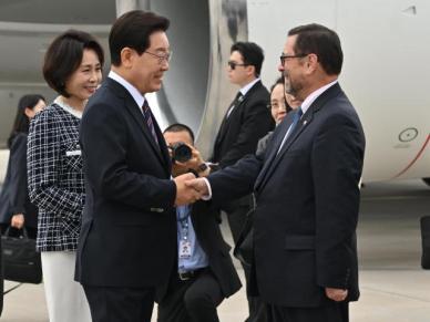 李 대통령, 칠레 공식방문…FTA 현대화·핵심광물 협력 본격 논의