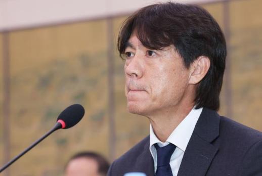 홍명보 젊은 축구인들, 문제 알면 축구협회·현장 들어와 바꿔주길