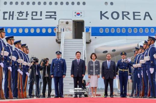 Koreas Lee heads for Argentina after state visit to Chile 