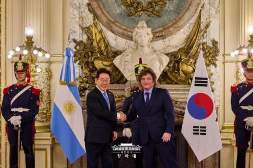 Korea to import Argentine crude next year as Lee, Milei deepen energy ties