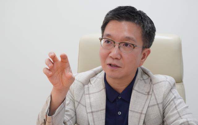 박성혁 한국관광공사 사장이 지난달 28일 서울 중구 한국관광공사 서울센터 사장 집무실에서 본지와 인터뷰 하고 있다 남궁진웅 기자 timeidajunewscom
