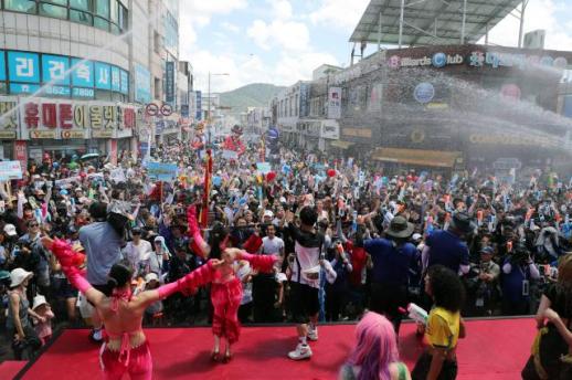 장흥 물축제 44만8천명 다녀갔다…K-컬처 접목하며 9일간 성황