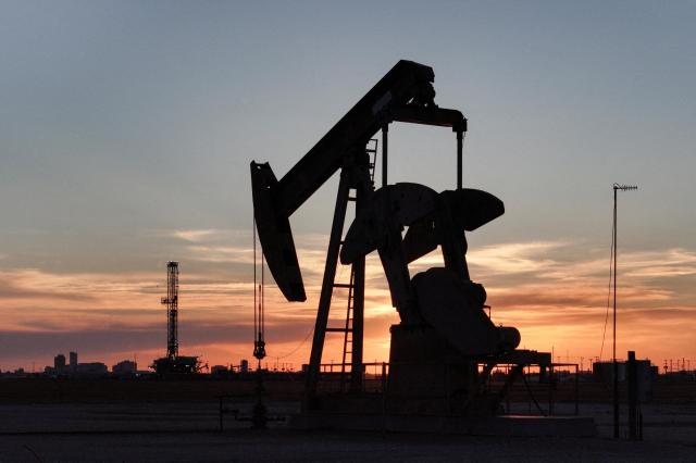 원유 시장 확대…OPEC+, 다음달부터 하루 18만8000배럴 증산 