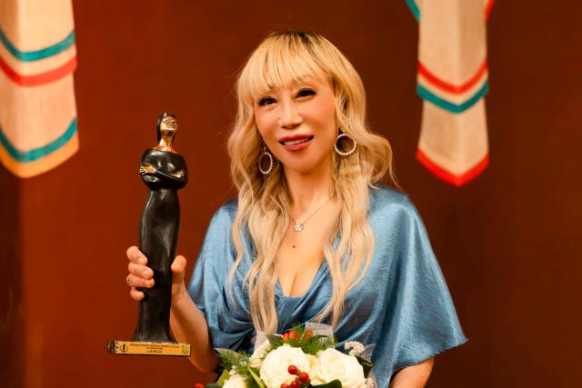 South Korean soprano Sumi Jo receives Maria Callas  