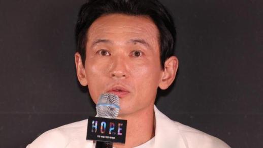 俳優ファン・ジョンミン側、一般ファンへの誹謗中傷に警告「ストーカーとは無関係」