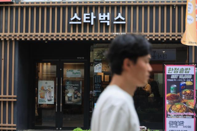 A Starbucks store in Jongno-gu, Seoul, on May 26, 2026. AJP Han Jun-gu