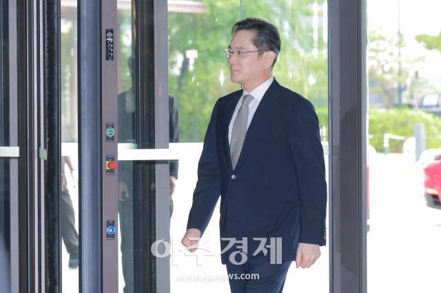 이재용 삼성전자 회장이 지난 6월 1일 오후 서울 중구 신라호텔에서 열린 2026 삼성호암상 시상식에 참석하고 있다 사진유대길 기자