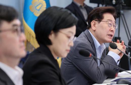 李 대통령 군사 쿠데타는 다 육사서…통합하면 가능성 줄 것