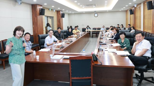 논산시의회 의정활동 역량강화 전문 특강 모습사진논산시의회
