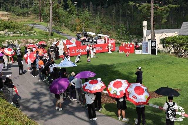 한국여자프로골프KLPGA 투어 오로라월드 챔피언십 1라운드 1번홀 전경 사진KLPGA